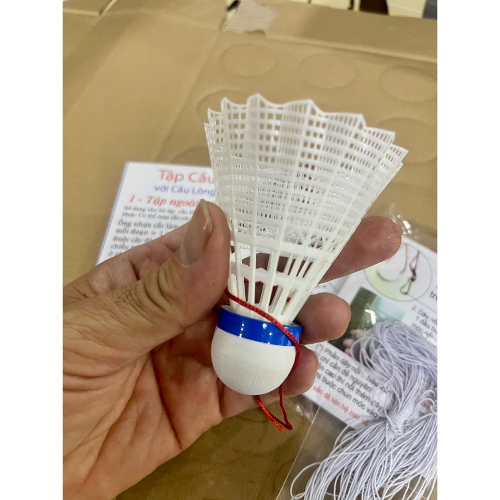 Trái Cầu Lông Nhựa + 2 Dây + Móc Treo - Tập Cầu Lông Tại Nhà