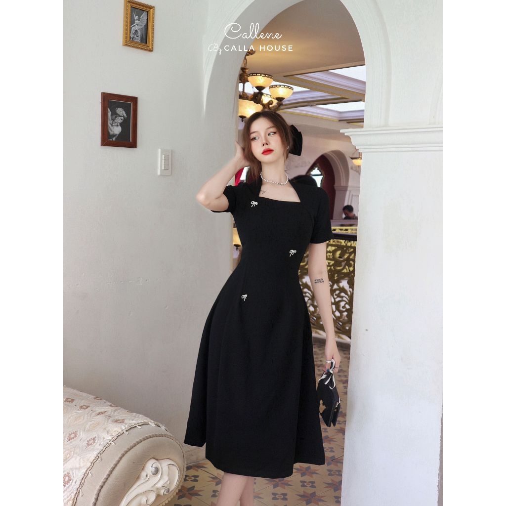 Đầm thiết kế cổ vuông dáng xòe tay ngắn đính tag nơ sang trọng