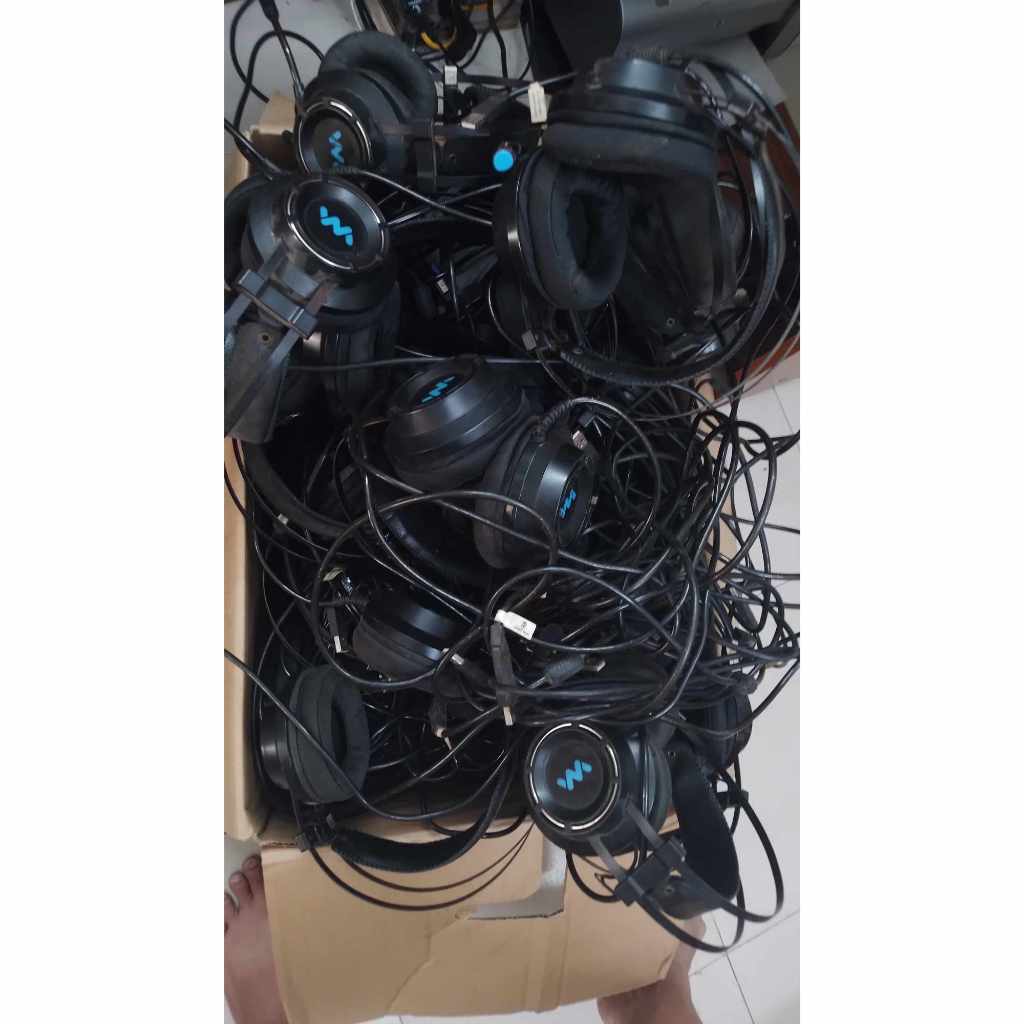 Tai nghe cũ, còn tốt