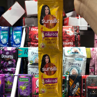 Dầu gội Sunsilk vàng dây 10 gói