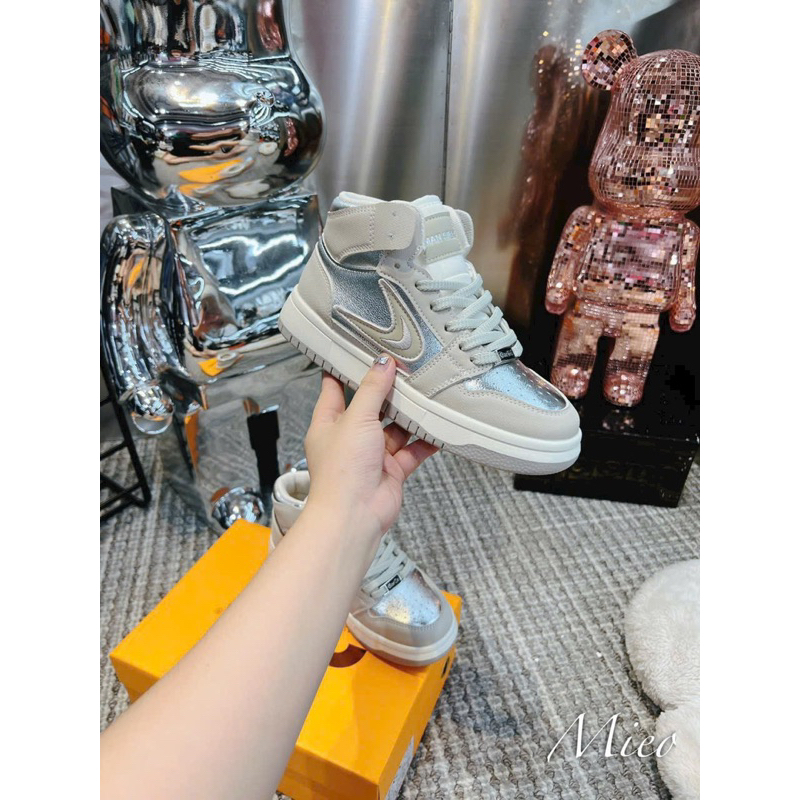 Giày nữ thể thao sneaker dáng jorda màu bạc qccc fullbox . Thuytienshoes