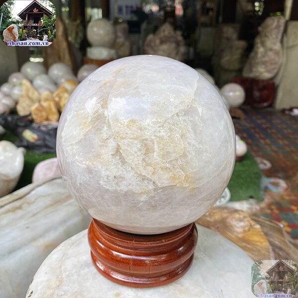 Lý do trên bàn làm việc của những người thành công hay đặt quả cầu phong thủy QC1211 – 4.6Kg