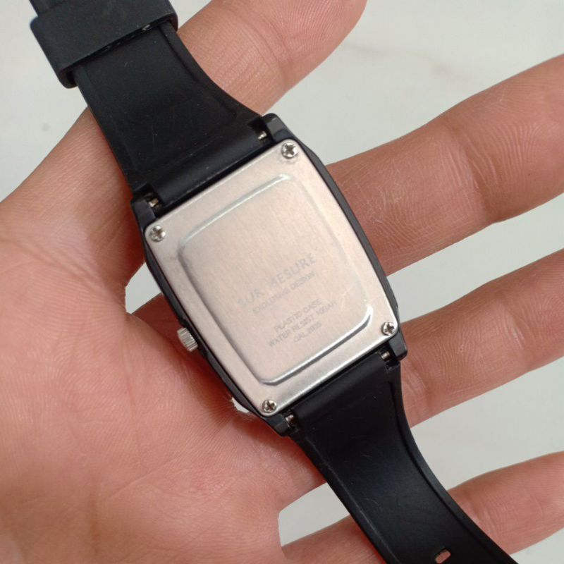 Đồng hồ si nam nữ mặt vuông tank hiệu SUR MESURE dây cao su ful đen