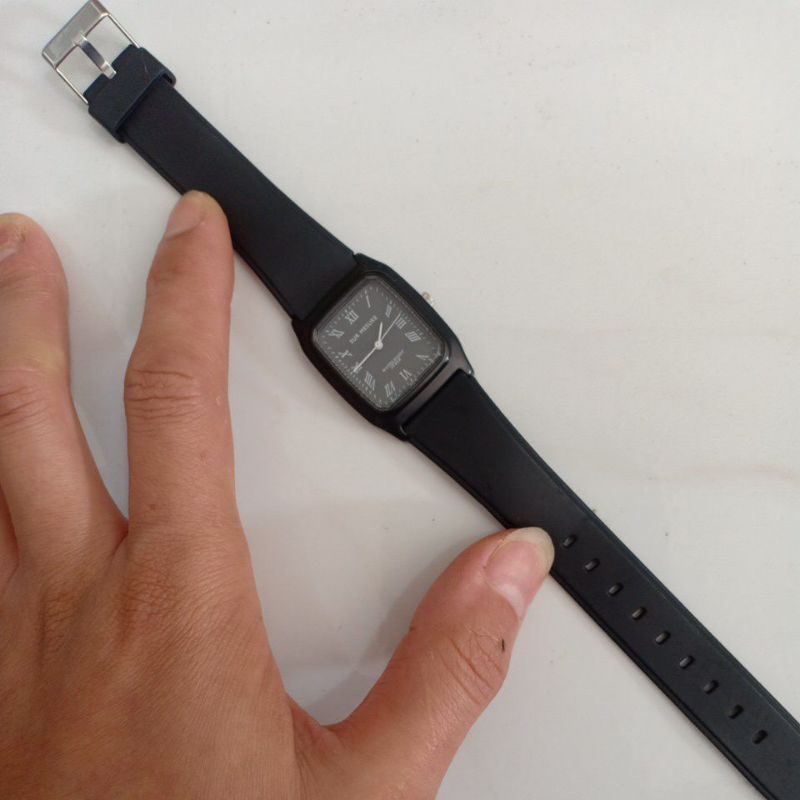 Đồng hồ si nam nữ mặt vuông tank hiệu SUR MESURE dây cao su ful đen