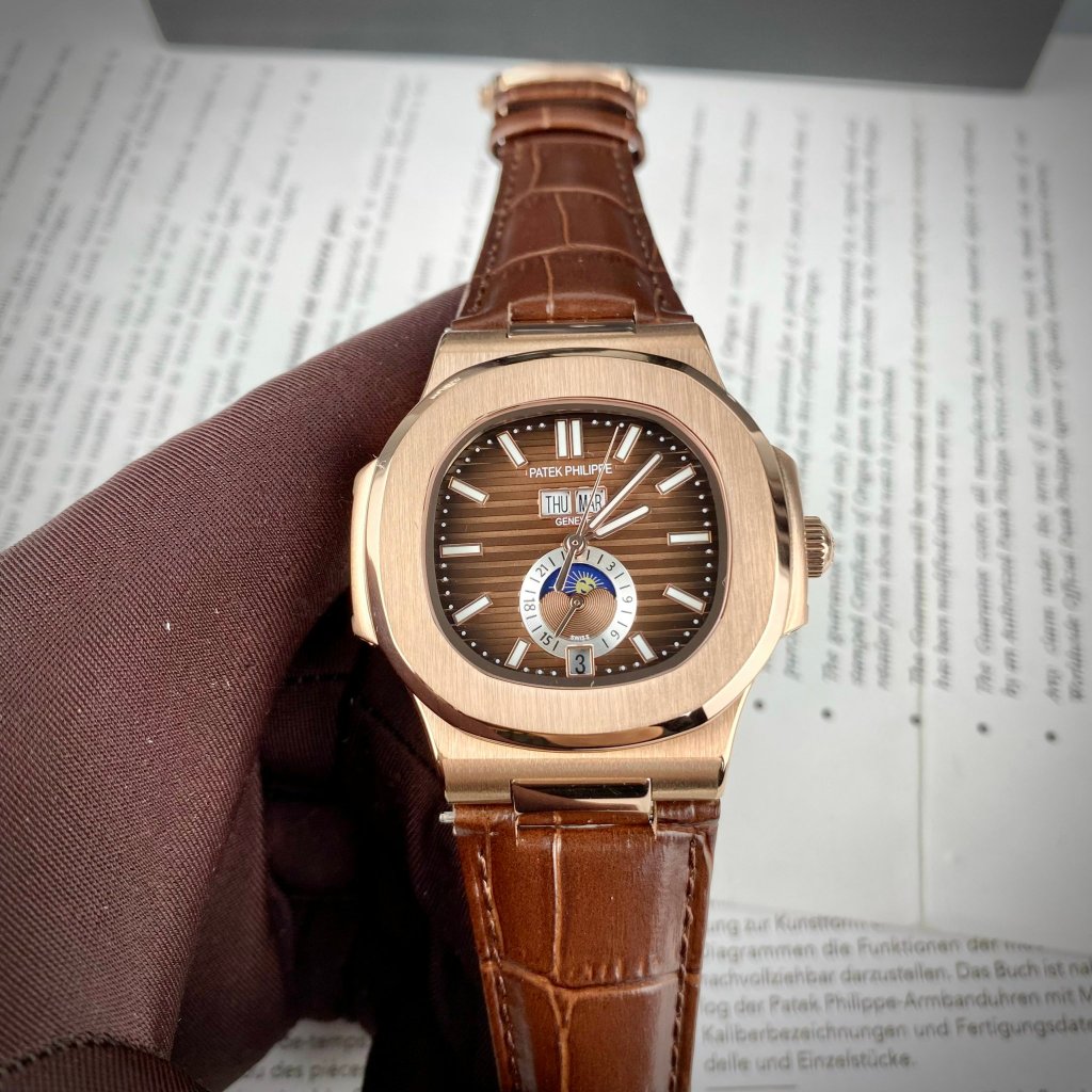 Đồng Hồ Nam Patek Nautilus 5726 Vàng Đồng - Dây Da Nâu , Máy Automatic, Size 41mm Tàu ngầm