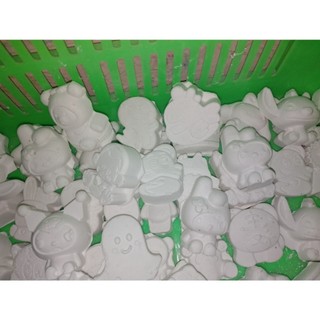 100 tượng 2D 3 đến 5 cm siêu dể thương - tượng tô màu giá sĩ