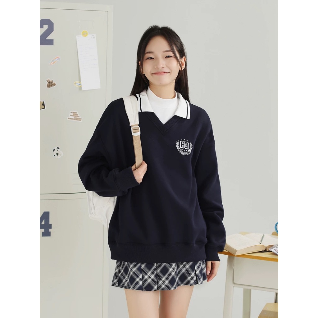 Áo DESUU SWEATER dáng rộng cổ phối in hình by The Camellia Studio