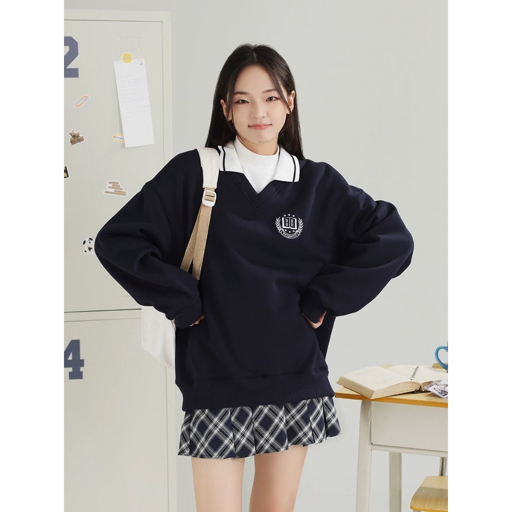 Áo DESUU SWEATER dáng rộng cổ phối in hình by The Camellia Studio