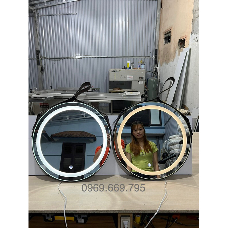 Gương trang điểm đèn led cảm ứng , Gương tròn treo tường viền da đường kính 50cm - BiBi..Shop
