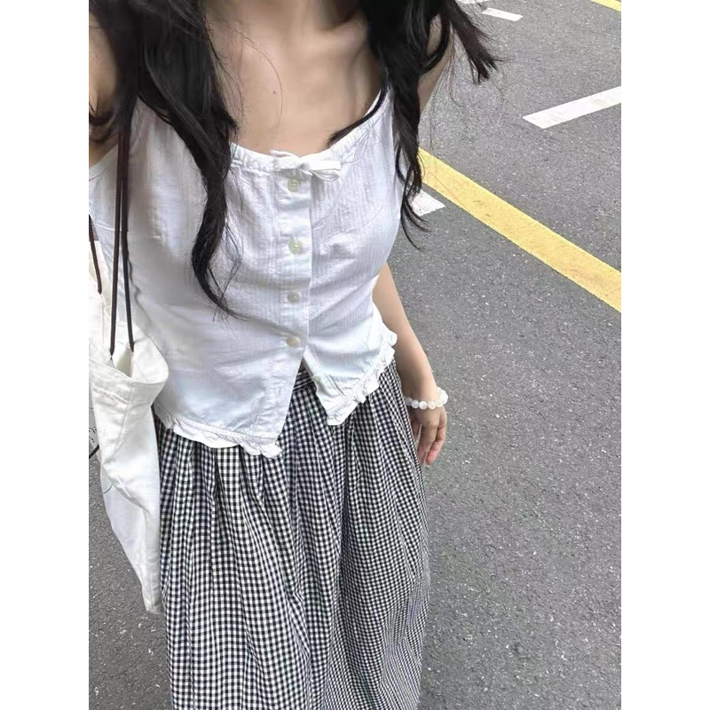 Set áo khoác ngoài cardigan xám + áo 2 dây đóng cúc trắng có tách set thời trang thu đông cho Nữ
