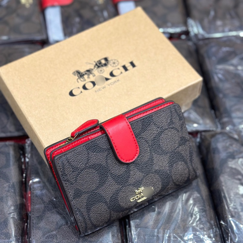 Ví coach medium khoá cài nữ