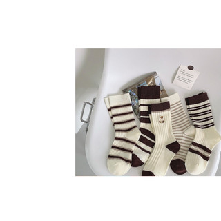 Tất cổ cao kẻ sọc nhiều màu unisex hot trend