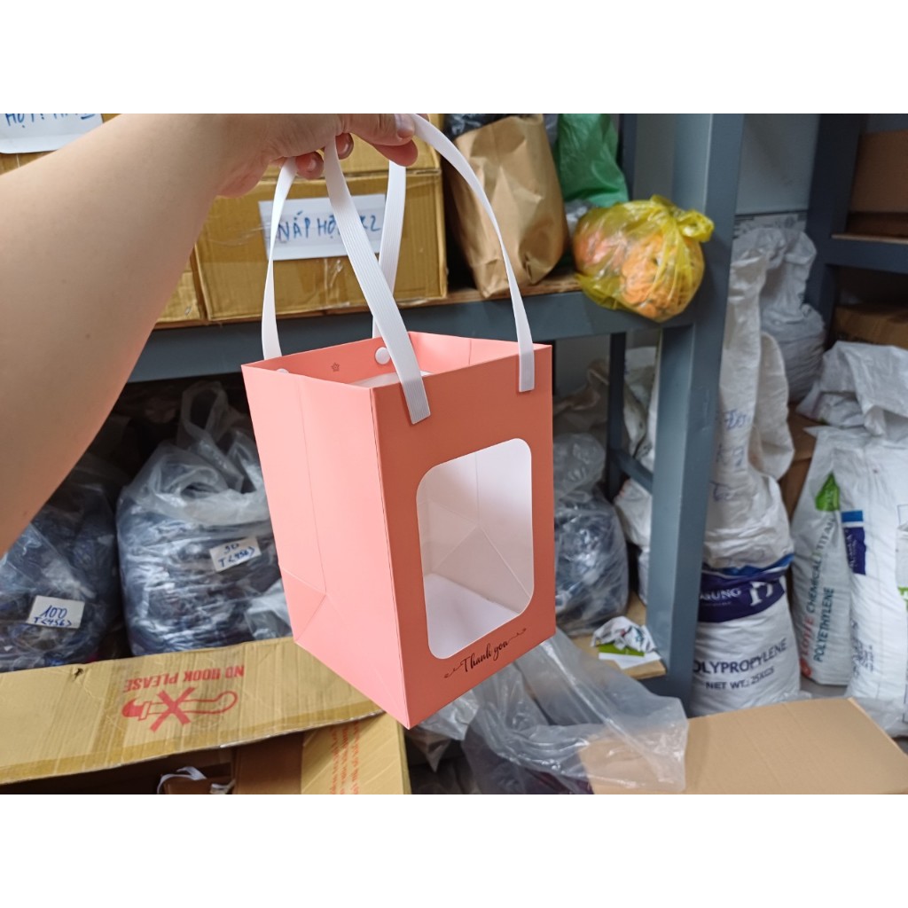 25 cái - Túi giấy mặt kính mica đáy vuông đựng hoa, trái cây,quà tặng - Mẫu 61