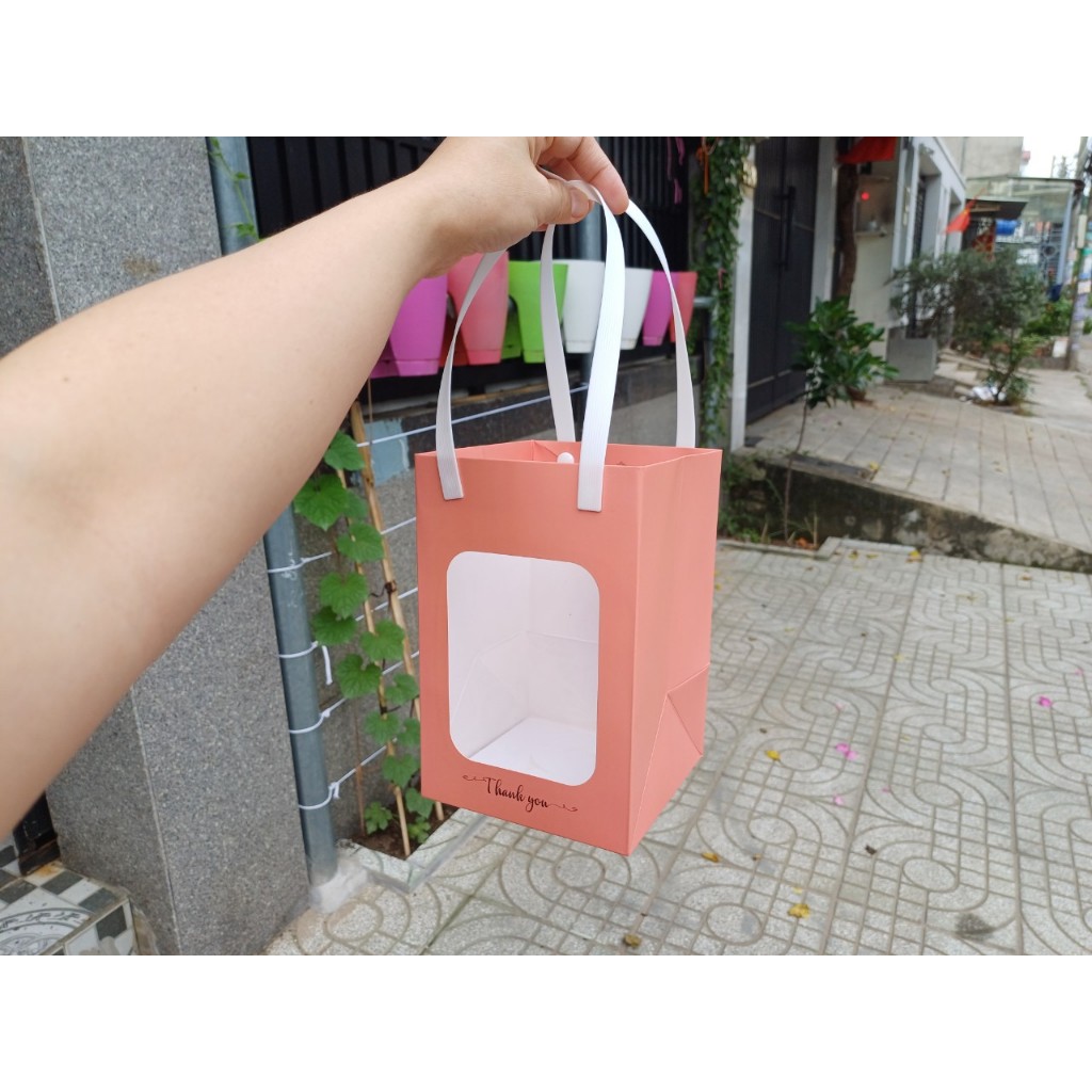 25 cái - Túi giấy mặt kính mica đáy vuông đựng hoa, trái cây,quà tặng - Mẫu 61