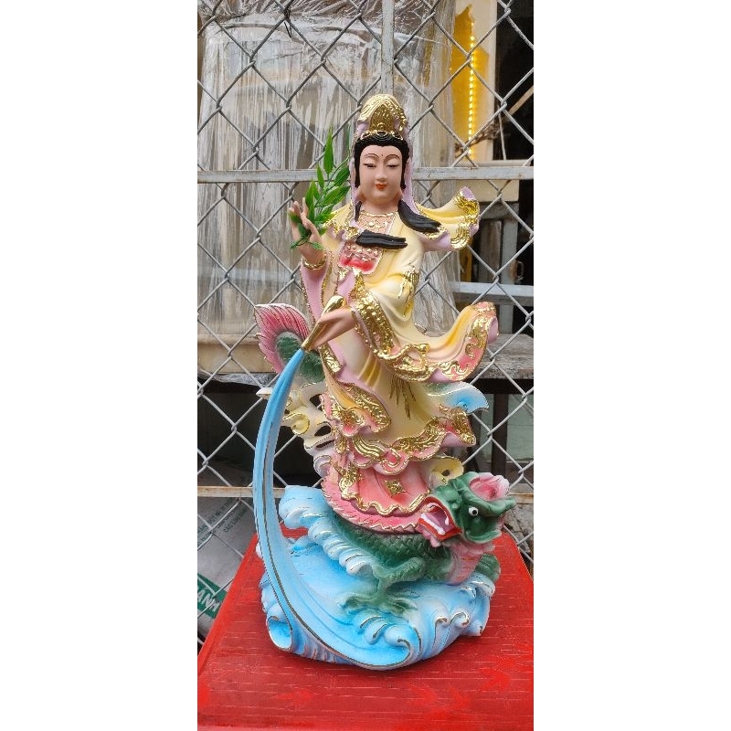 Tượng quan thế âm bồ tát cưỡi rồng