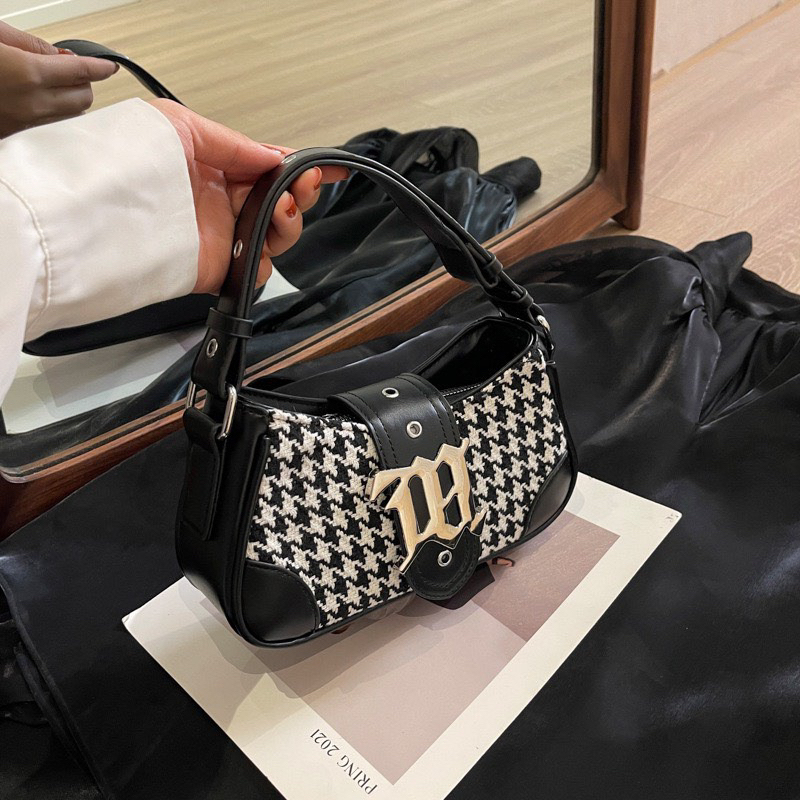 Túi nữ đeo chéo chữ M vải dạ én có quai xách cầm tay mẫu mới hàng rẻ đẹp