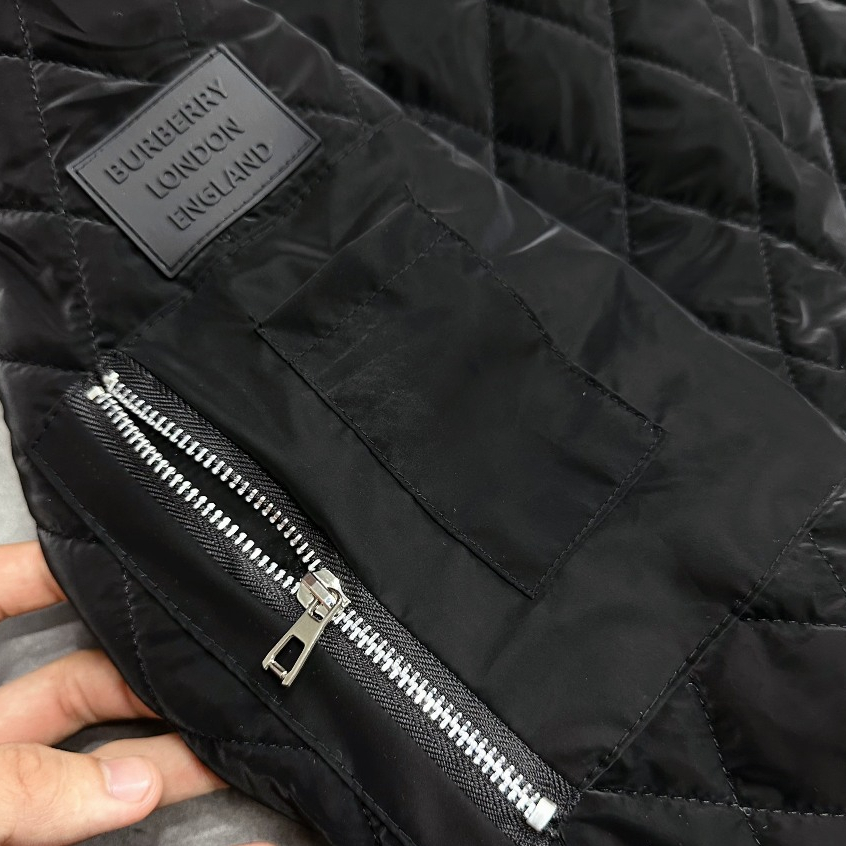 Áo khoác phao nam nữ BBR nhung lì trần bông quả trám túi khoá zip tay thêu logo cao su sọc be mặt trong siêu hót 2023