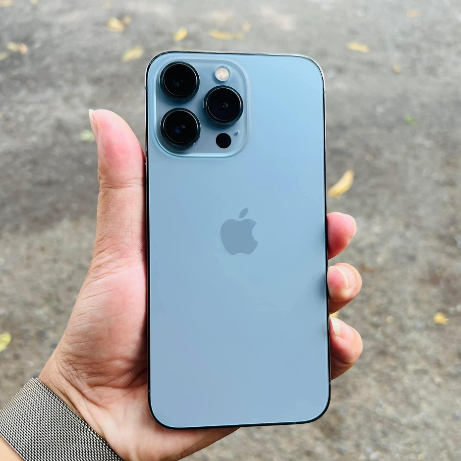 Điện thoại 13 pro max 256gb dung lượng cao. LL/A - Pin trâu Ngoại hình Fullbox. Bảo Hành 1 Đổi 1