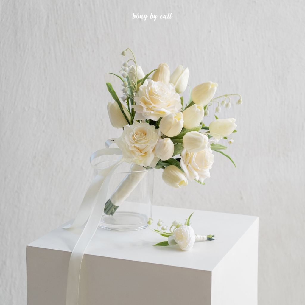 Hoa cưới tulip cầm tay cô dâu - Hoa cưới lụa cầm tay cô dâu - Bó hoa cưới cầm tay cô dâu - thương hiệu BÔNG BY CATT