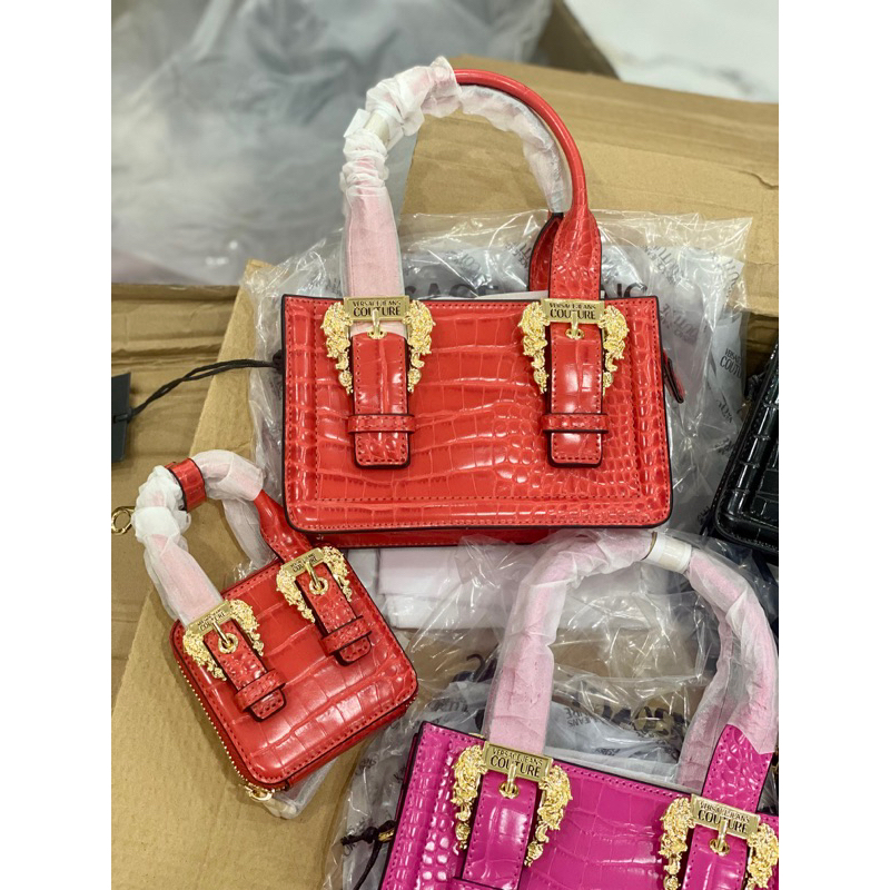 Túi xách tay Versace mini kèm charm, da crocs sang chảnh đi chơi đủ màu mới 100%