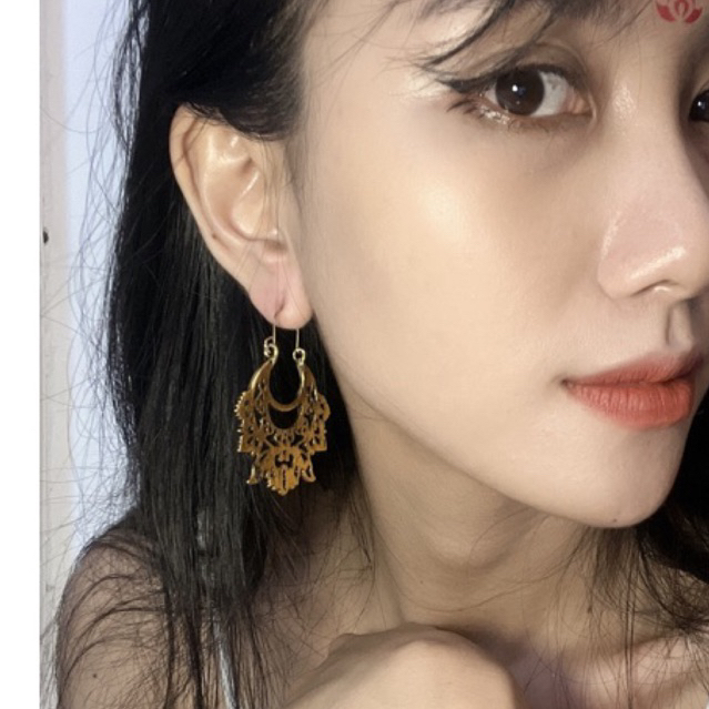 Khuyên tai phong cách cổ - Hoa tai khắc hình hoa văn - Khanturbanvn