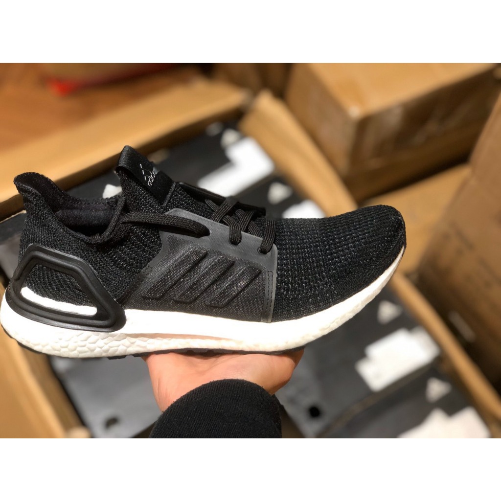 Adidas Ultraboost Basic sẵn size 42 42.5