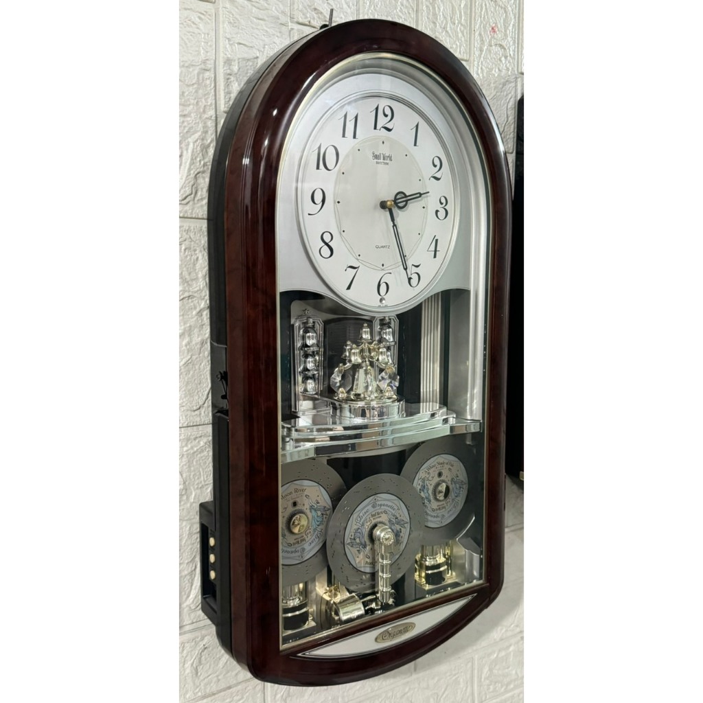 Siêu phẩm hàng hiếm : SMALL WORLD 4MH739 phiên bản Limited phiên bản đặc biệt với 5 đĩa nhạc LIKE NEW