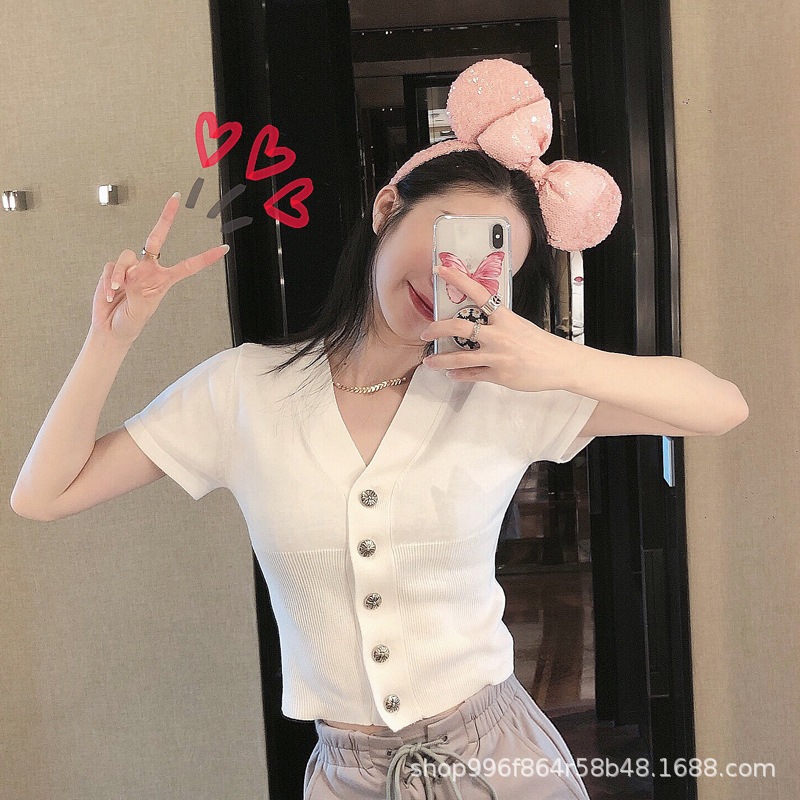 Áo sơ mi tay cộc Forgirl phối cúc chữ thập FG346