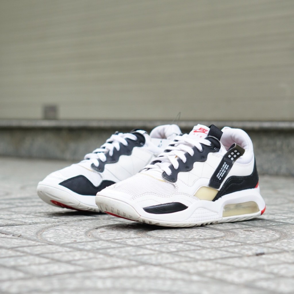 Giày Thể Thao N1KE JORDAN MA2 LIGHT SMOKE GREY UNIVERSITY RED CV8122-106-CŨ CHÍNH HÃNG