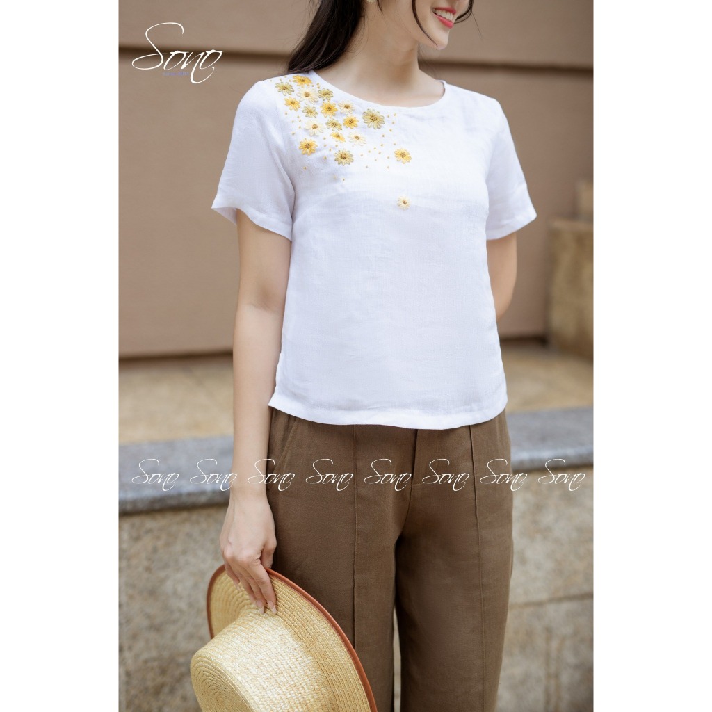 SONO - Áo linen thêu hoa nhí ở vai