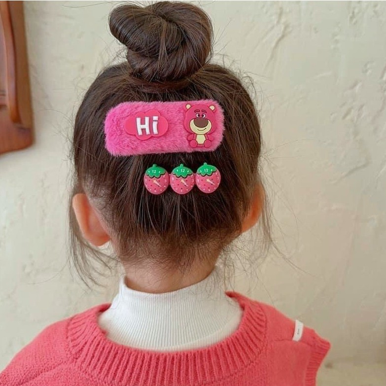 Mũ Tai Bèo Hình Gấu Dâu Lotso Siêu Cưng Cho Bé Gái 6-15 tuổi, họa tiết dễ thương