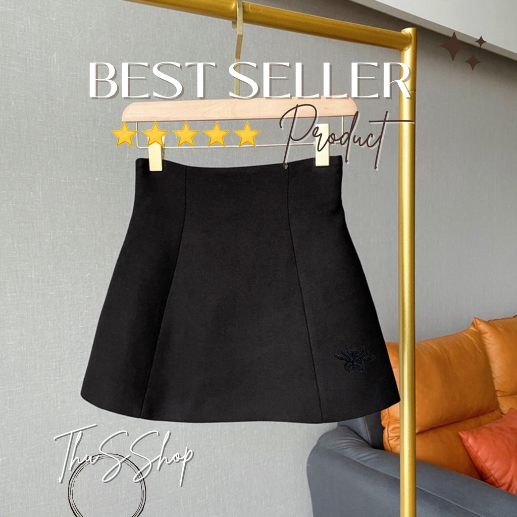 Chân váy chữ A + Con Ong + Xẻ tà lưng cao có lót trong