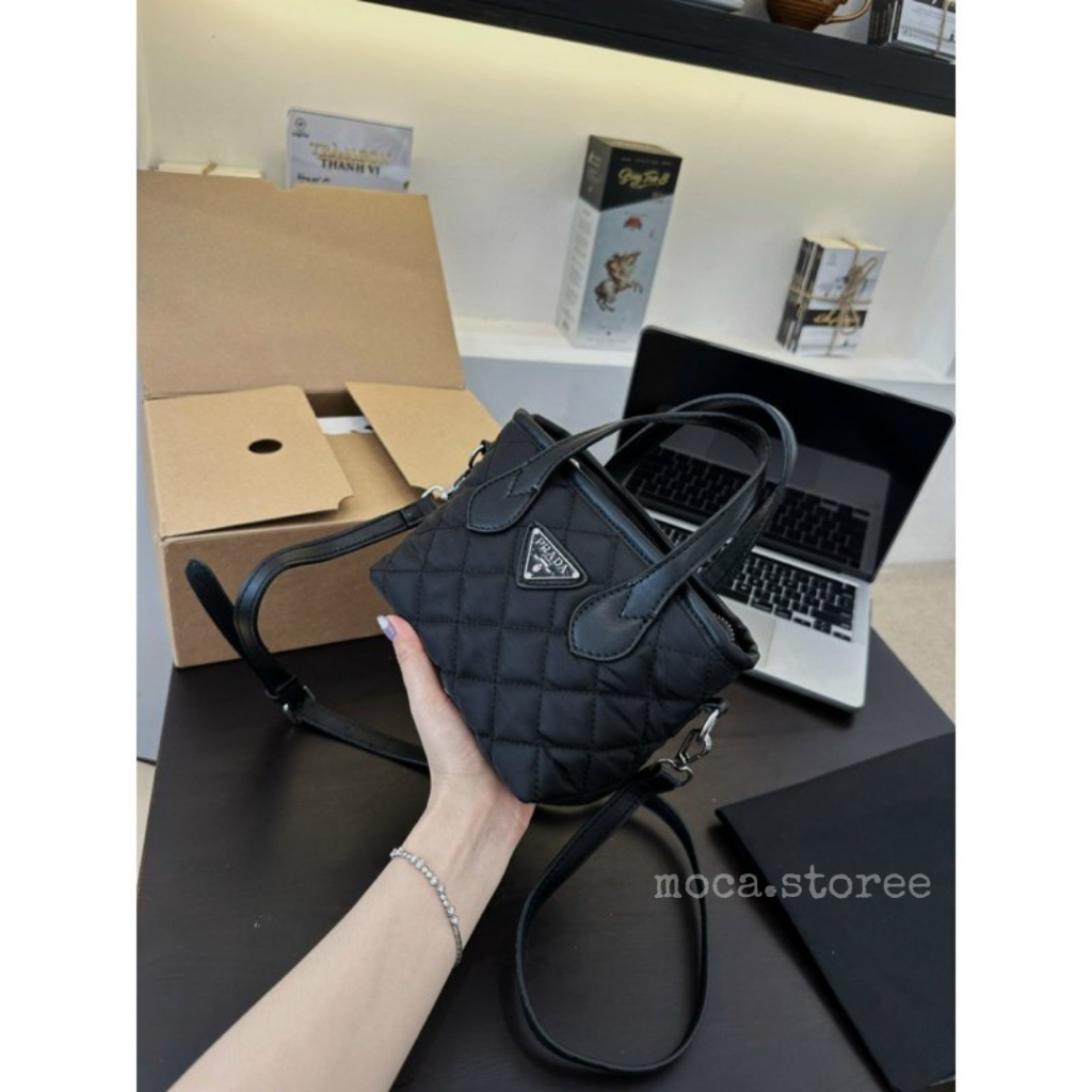 Túi xách nữ PRA.DA chần trám hàng đẹp size 19cm dễ phối đồ - có kèm dây đeo chéo
