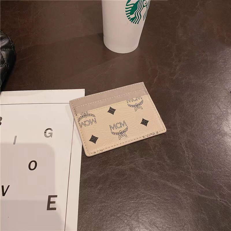 Túi để thẻ MCM