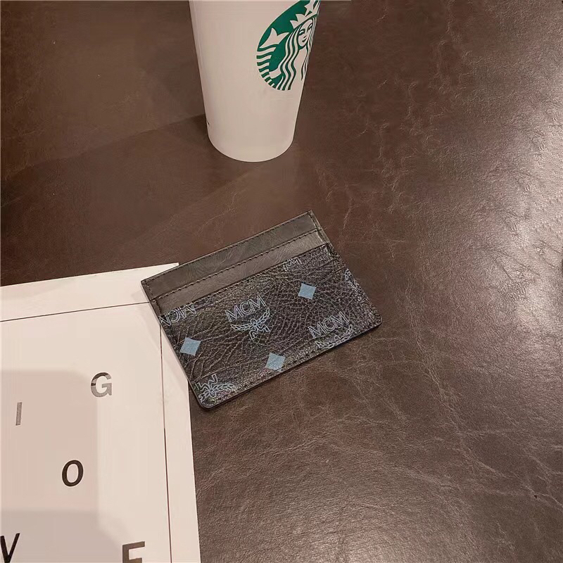 Túi để thẻ MCM