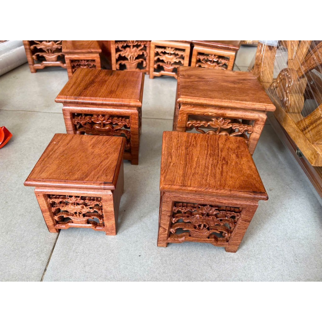 Đôn Đế Vuông Chạm Khắc Hoa Sen, Đế Kê Tượng Gỗ Hương Vuông Cao 18cm, mặt nhiều kích thước