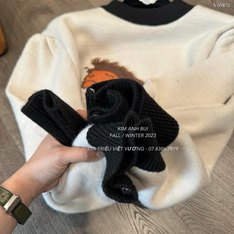 Áo len Hm hình ngựa thêu len lông thỏ xinh xắn