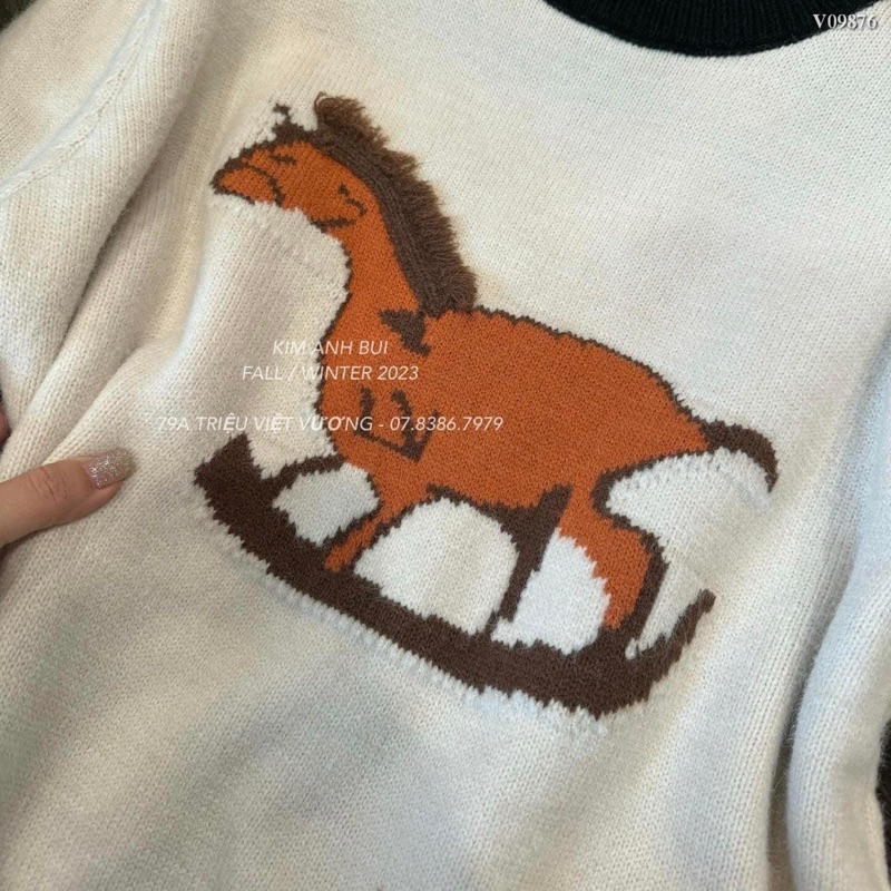 Áo len Hm hình ngựa thêu len lông thỏ xinh xắn