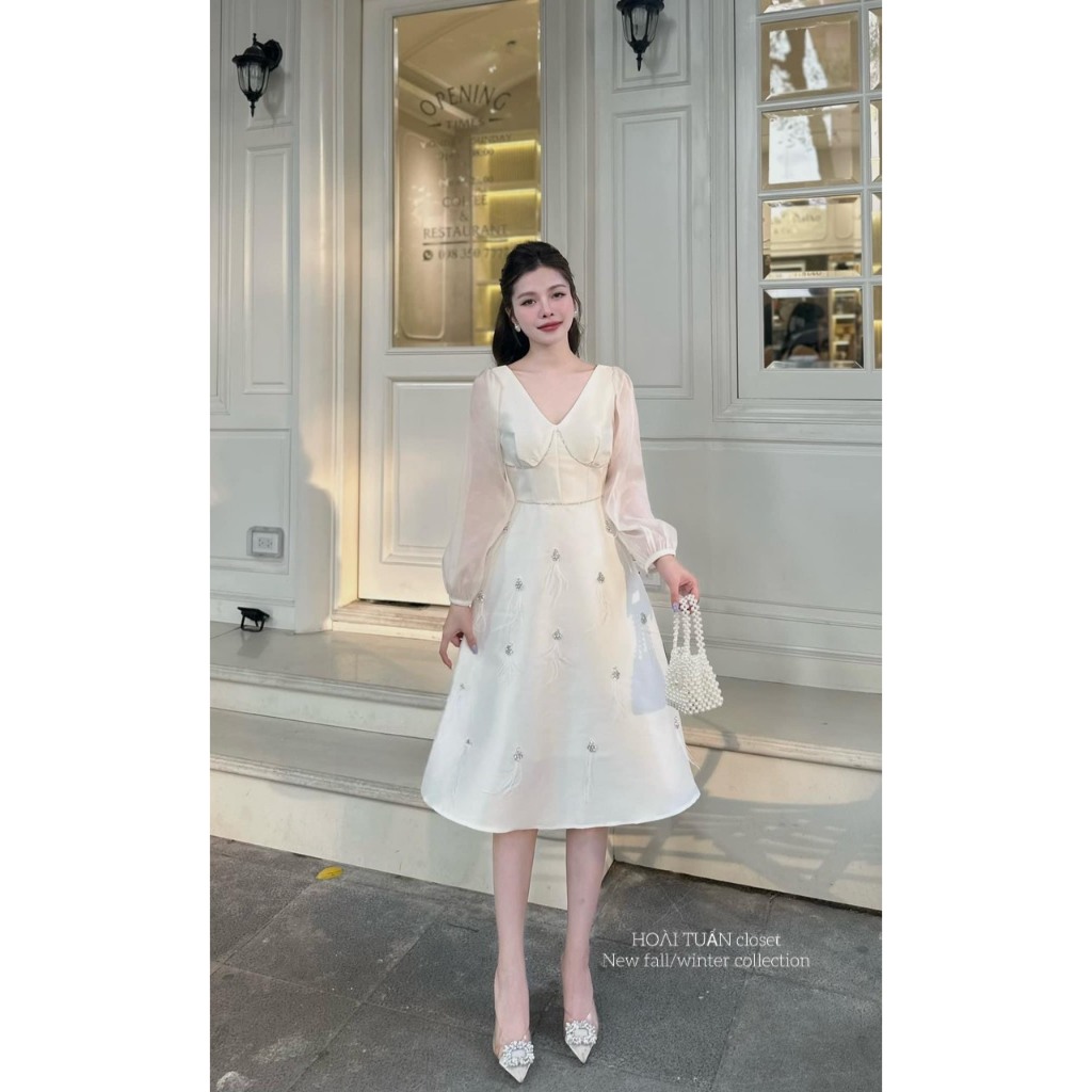 Mã V254 tafta phá tơ xước đính lông vũ