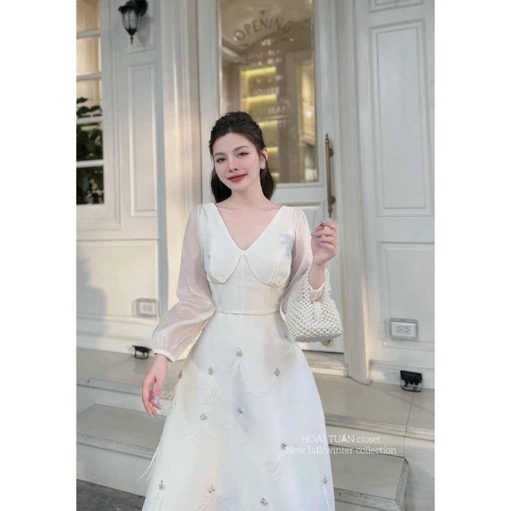 Mã V254 tafta phá tơ xước đính lông vũ