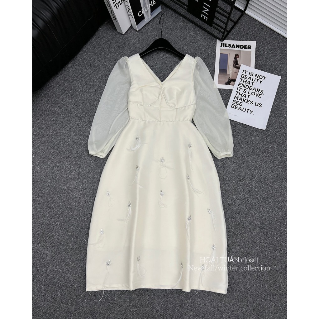 Mã V254 tafta phá tơ xước đính lông vũ