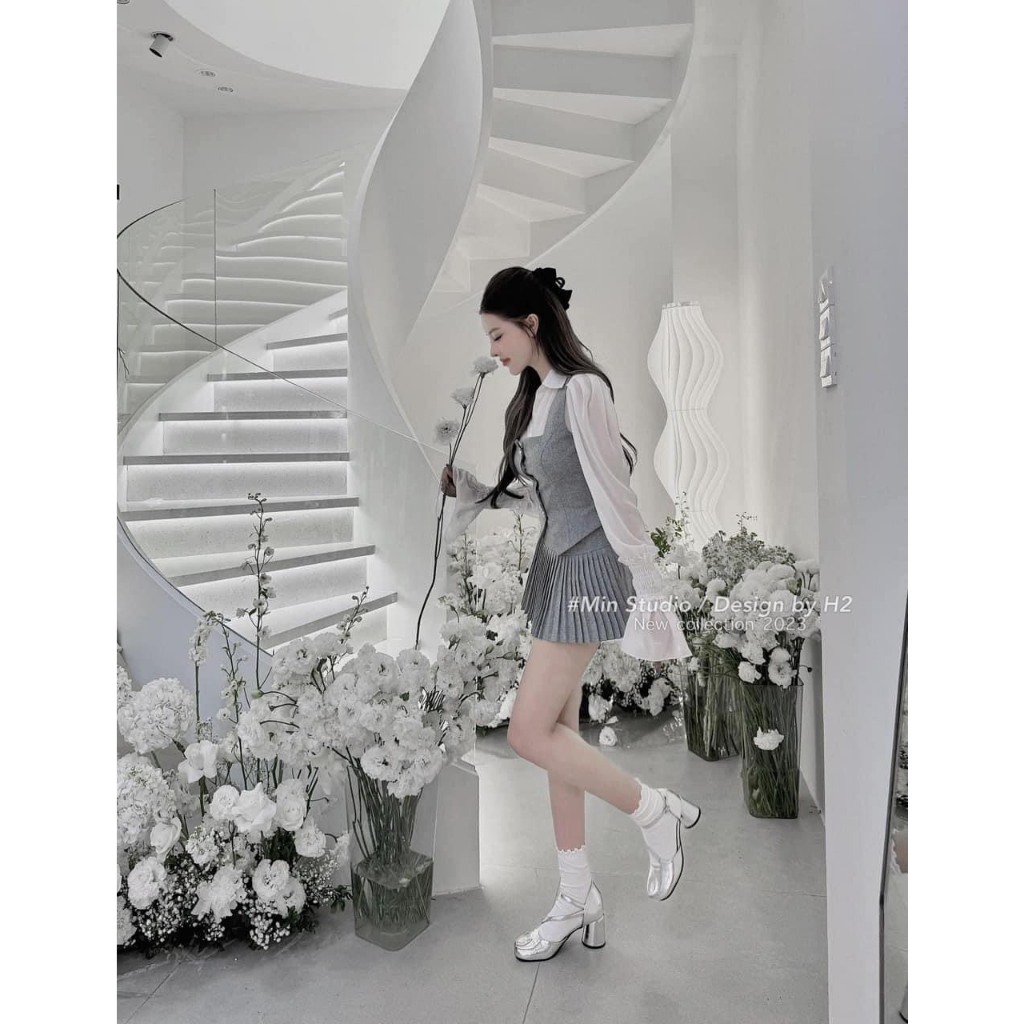 SET GILE XÁM 3 MÓN: ÁO GILE XÁM + ÁO SƠ MI TRẮNG + CHÂN VÁY XẾP LY XÁM