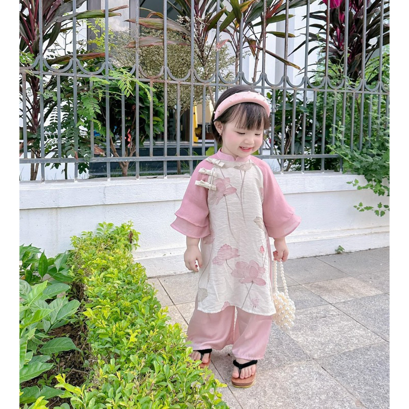 10-30kg set áo dài hoa sen khuy thuyền cho bé gái không kèm mấn