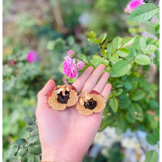 Táo đỏ kẹp óc chó táo đen 500g