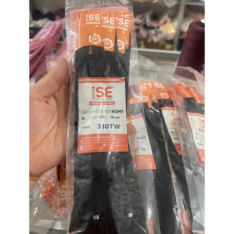 Khoá quần âu Ise mác vàng tự hãm dài 18cm