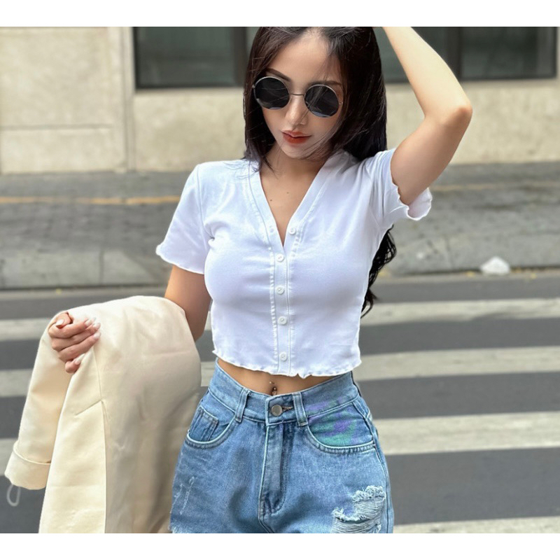 Áo thun croptop cổ v nút cài thun co giãn 4 chiều hàng thiết kế đẹp ạ