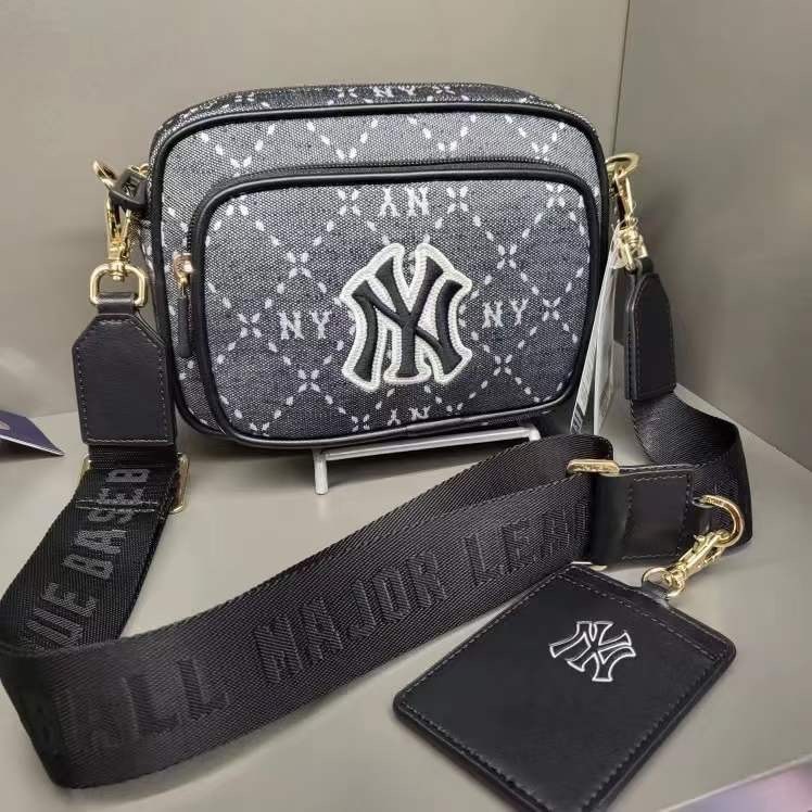 Túi hộp hai ngăn  m lb hoạ tiết monogram new 2023