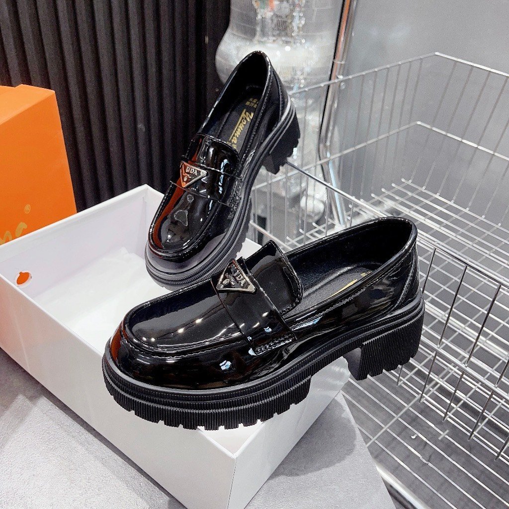 Giày Lười Nữ Prada Kiểu Dáng Thời Trang, Sục Da Bóng Đế Cao 5cm MT-002