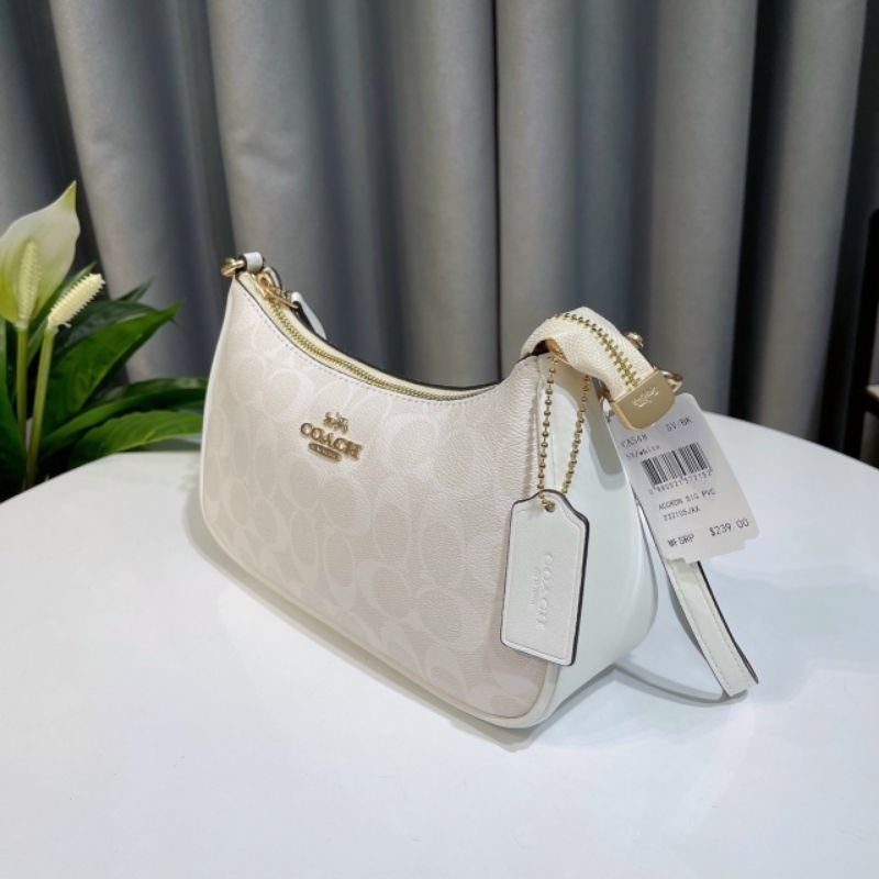 Túi Coach Teri Shoulder bag
