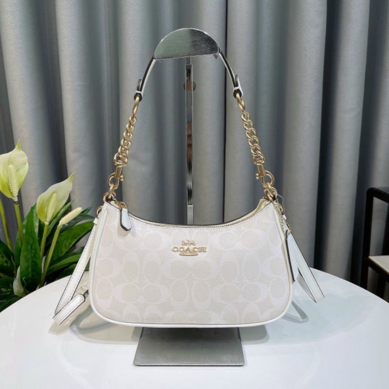 Túi Coach Teri Shoulder bag